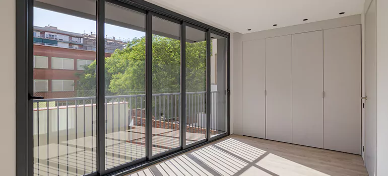Aluminum Glazed Window Installation in Aventura, FL